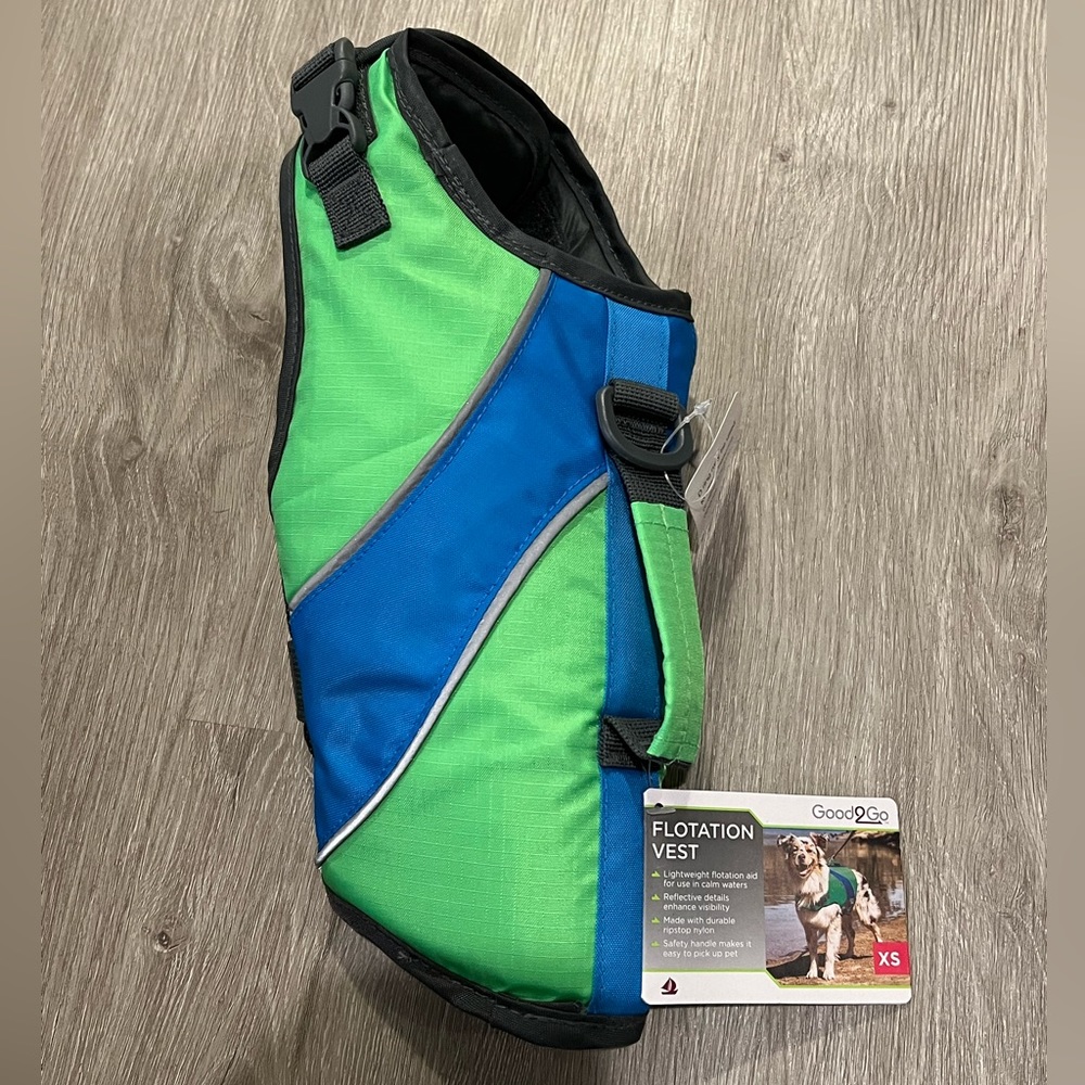 Good 2 Go green and blue Floatation Vest for Dogs Brand New with Tags